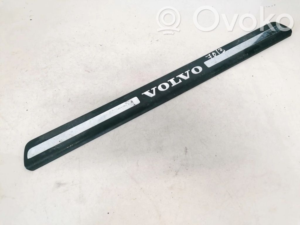 Volvo XC90 Listwa progowa przednia 