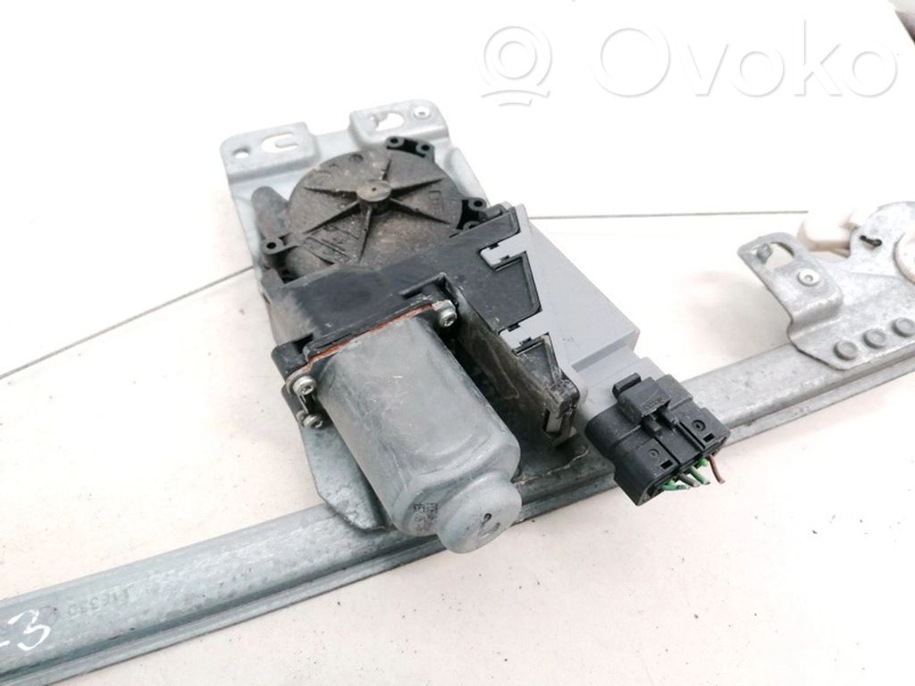 Peugeot 307 Asa reguladora de la puerta trasera 