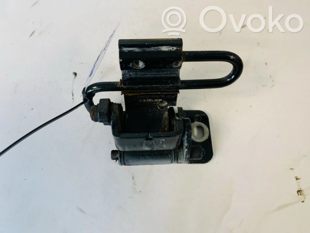 Audi A6 S6 C5 4B Cerniera inferiore della portiera posteriore