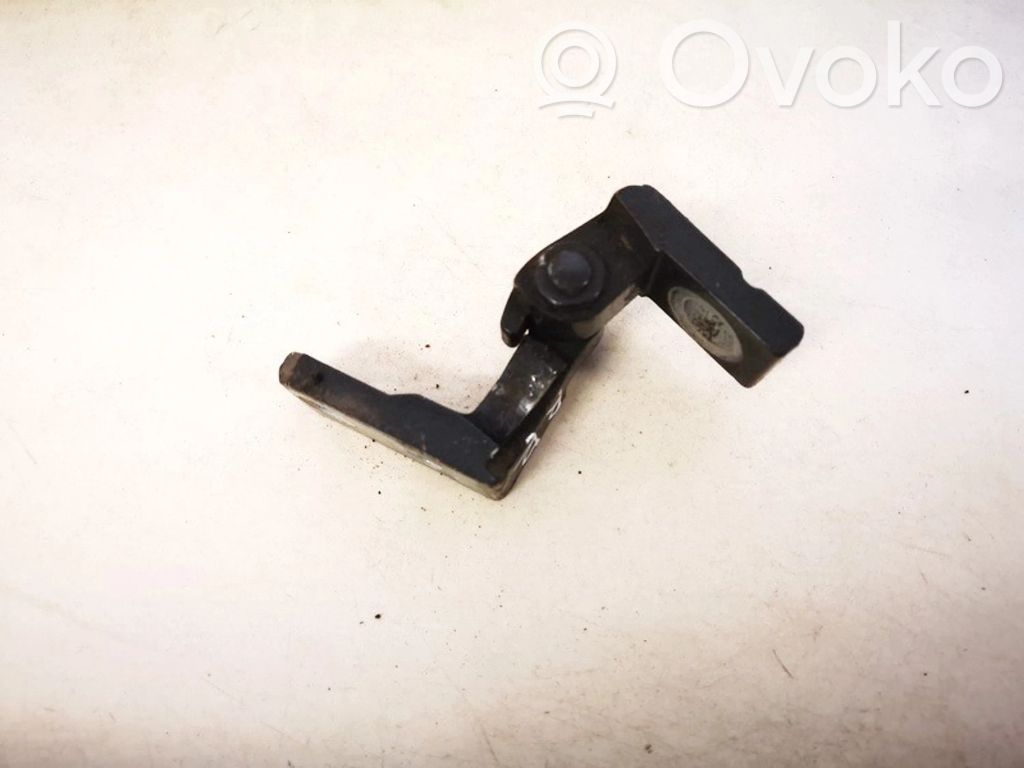 Volkswagen Polo IV 9N3 Cerniera superiore della portiera anteriore