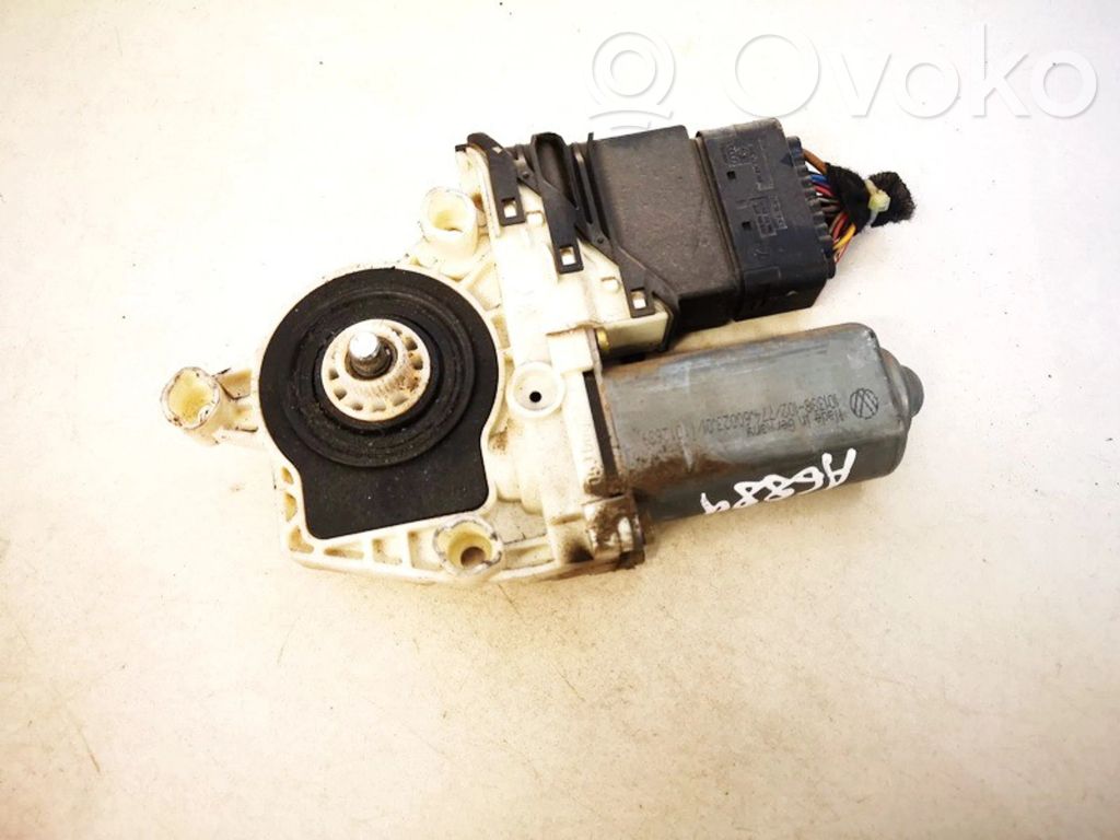 Seat Leon (1M) Motor macara geam ușă spate 