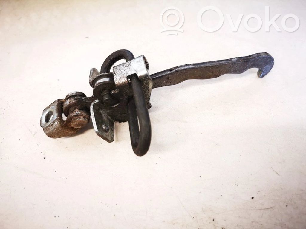 Opel Astra G Etuoven pidätin 