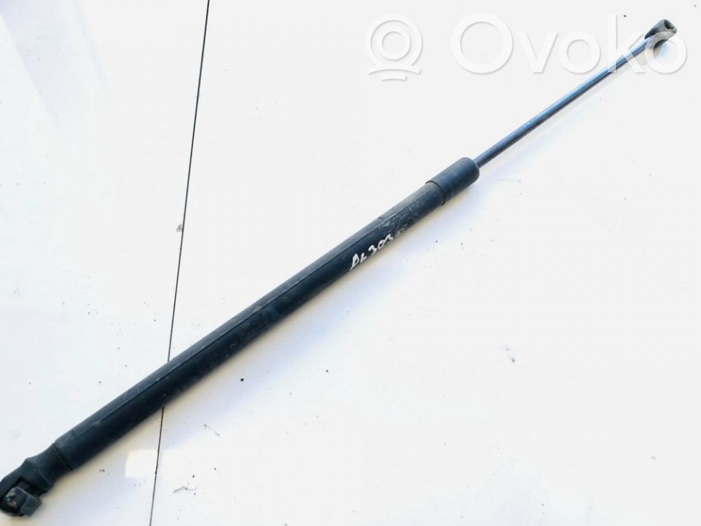 Opel Corsa D Konepellin kaasujousi 