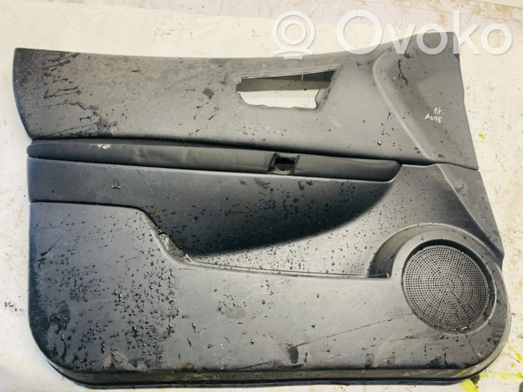 Nissan Qashqai Rivestimento del pannello della portiera anteriore 