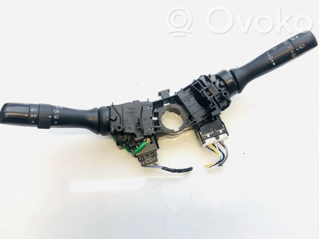 Toyota Yaris Commodo, commande essuie-glace/phare