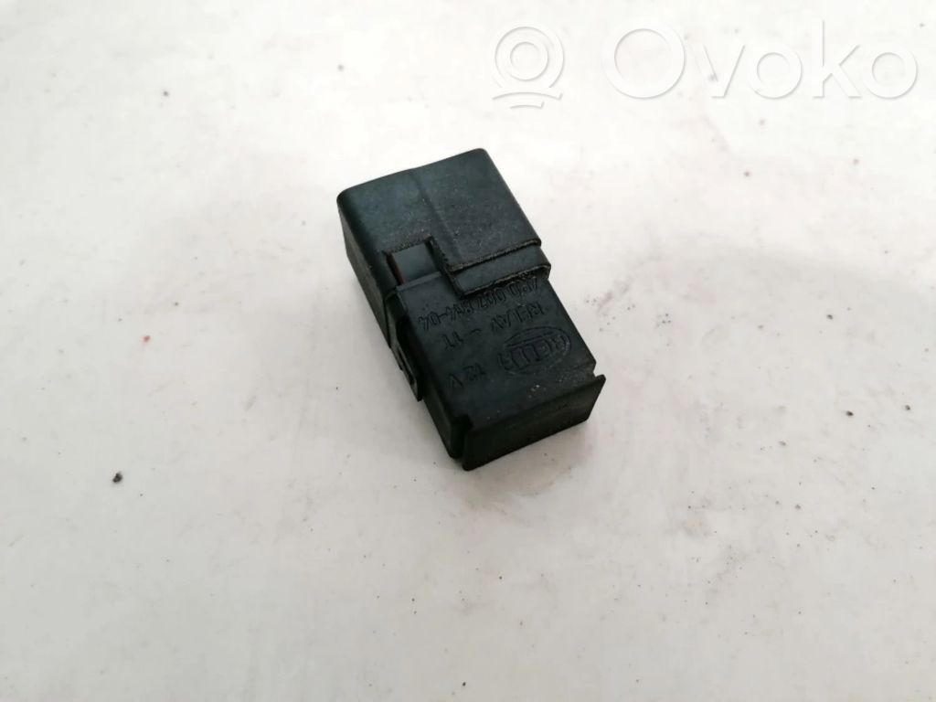 Nissan Almera N16 Alte relee 