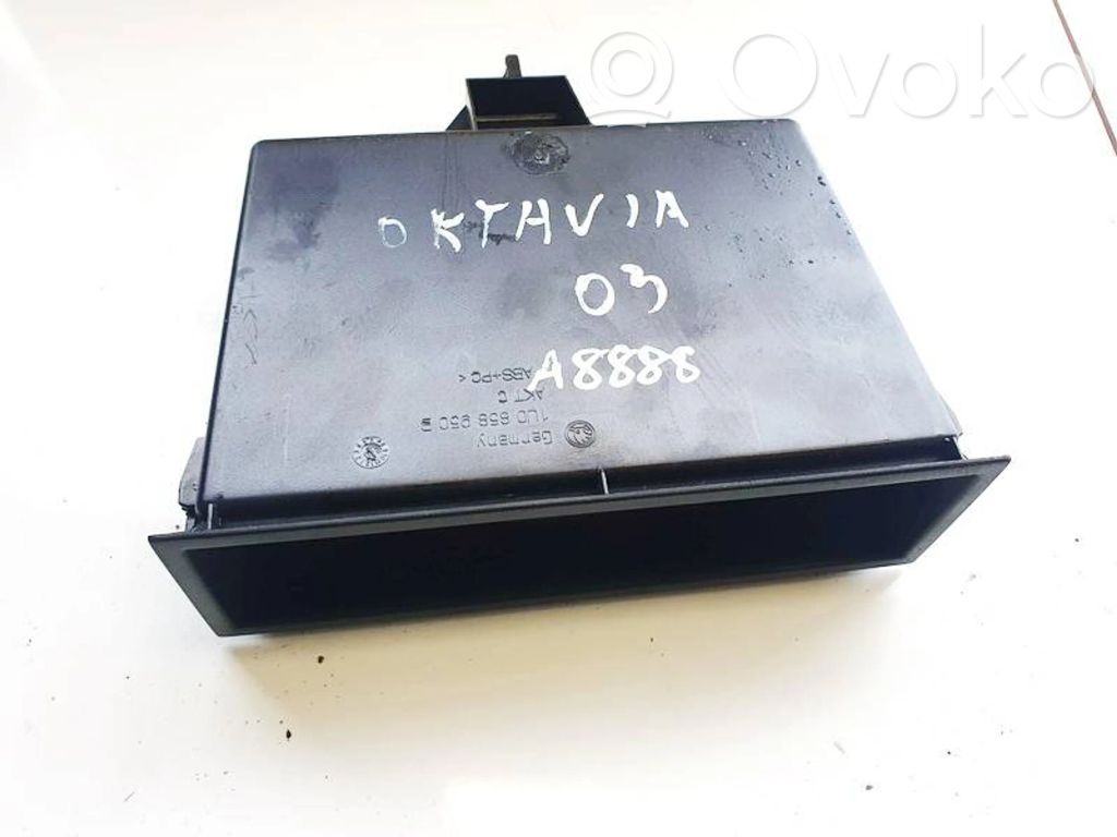 Skoda Octavia Mk1 (1U) Inne części wnętrza samochodu 