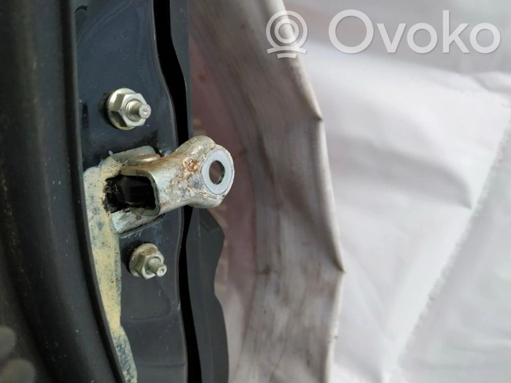 Subaru Outback Etuoven pidätin 
