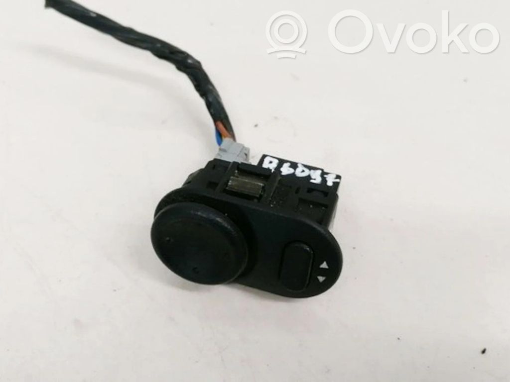 Interruttore specchietto retrovisore   09226861,09226861
