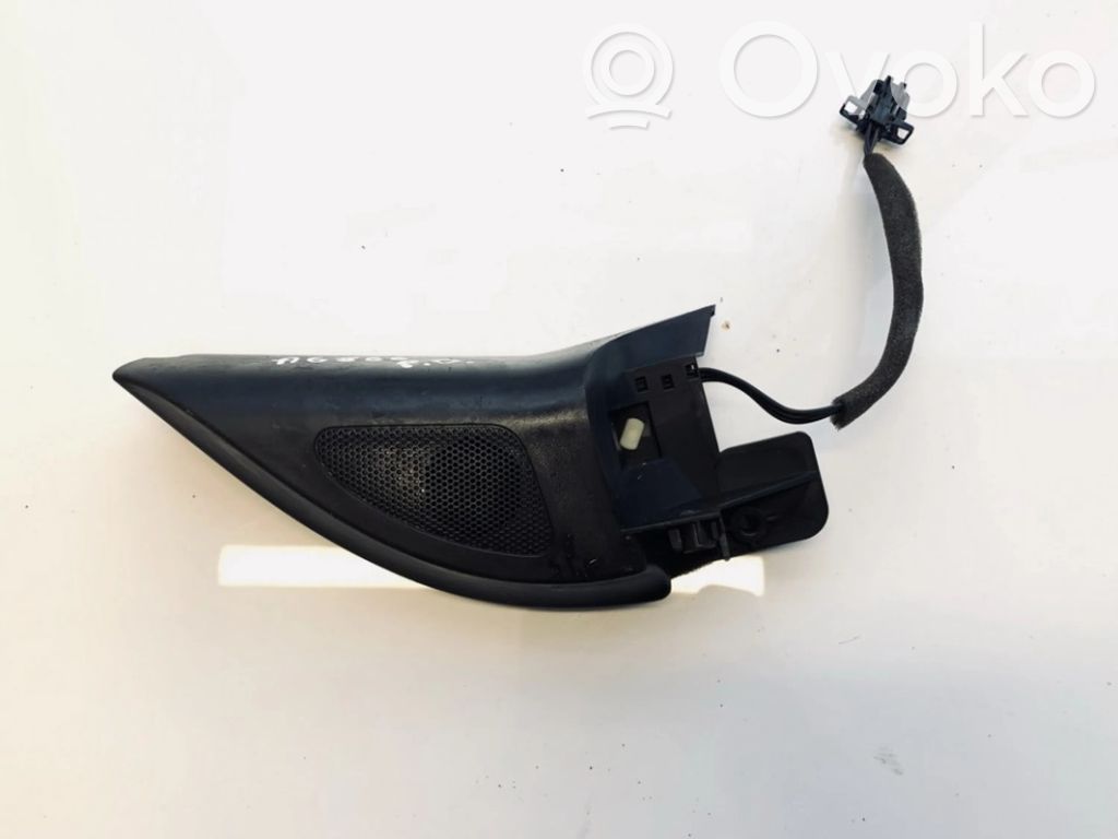 Volkswagen Golf V Haut-parleur de porte avant