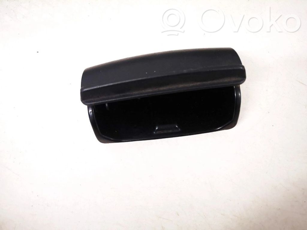 Opel Astra F Posacenere auto 