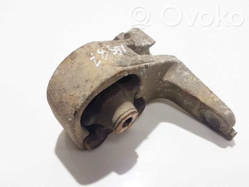 Subaru Outback Engine mount bracket 