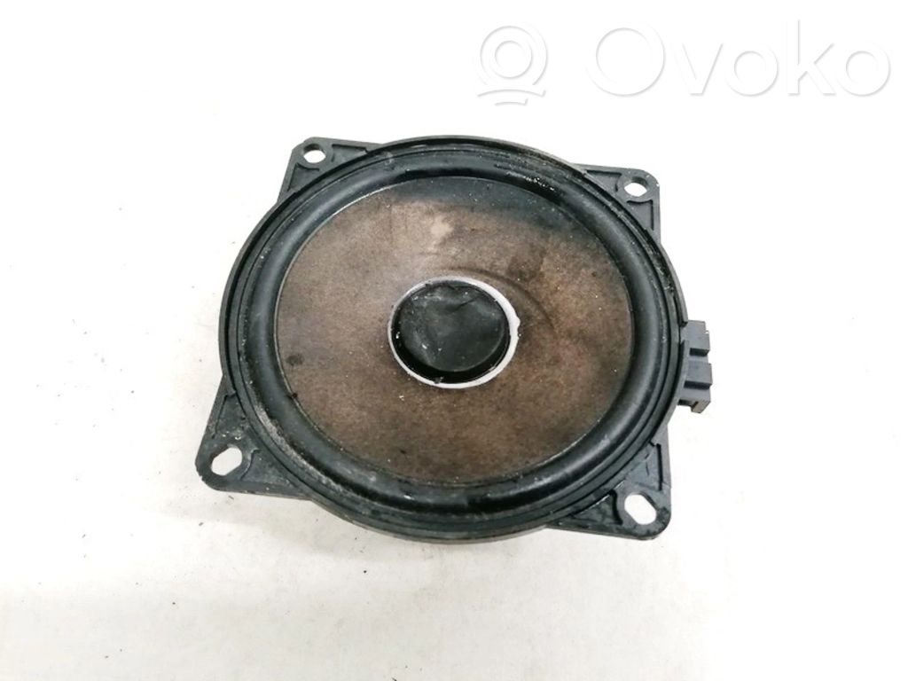 Volkswagen Golf V Haut-parleur de porte avant 