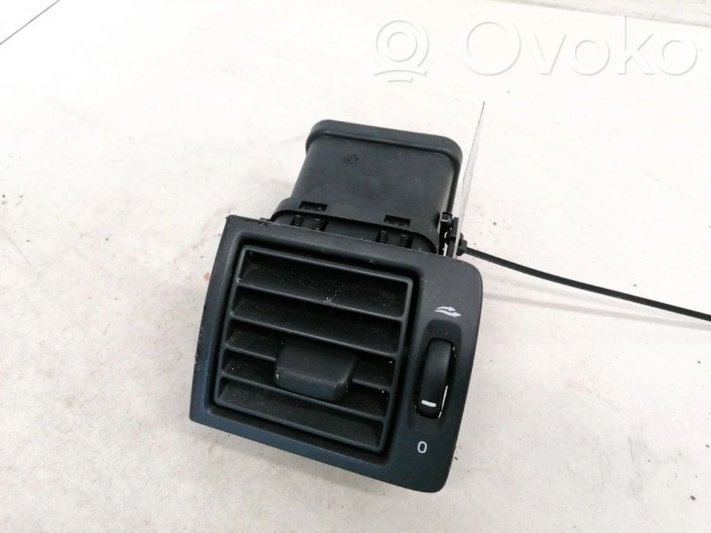 Volvo V50 Rejilla de ventilación central del panel 