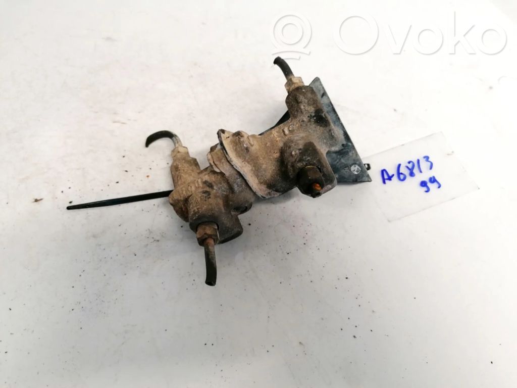 Compresseur à suspension pneumatique