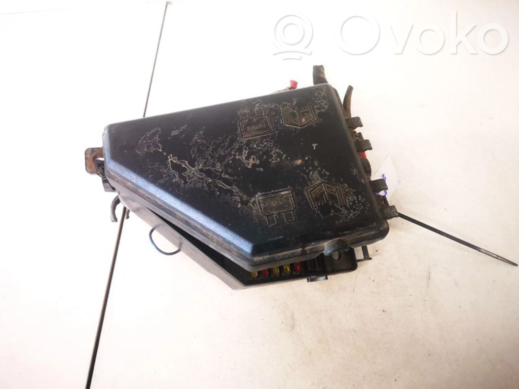 Juego de caja de fusibles