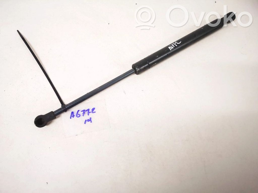 Volkswagen Golf IV Tailgate/trunk strut/damper 