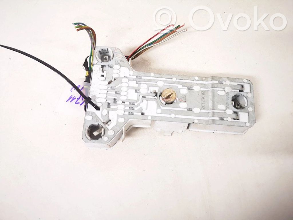 Volkswagen PASSAT B5 Portalampada fanale posteriore