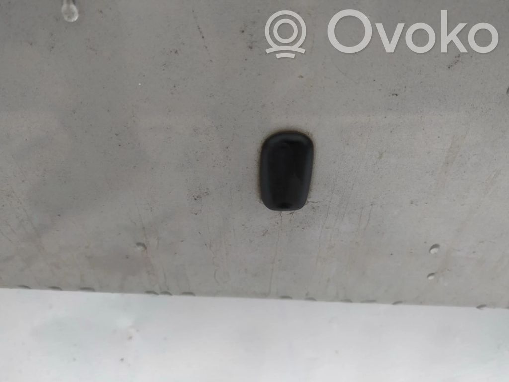 Ford Mondeo MK II Buse de lave-glace