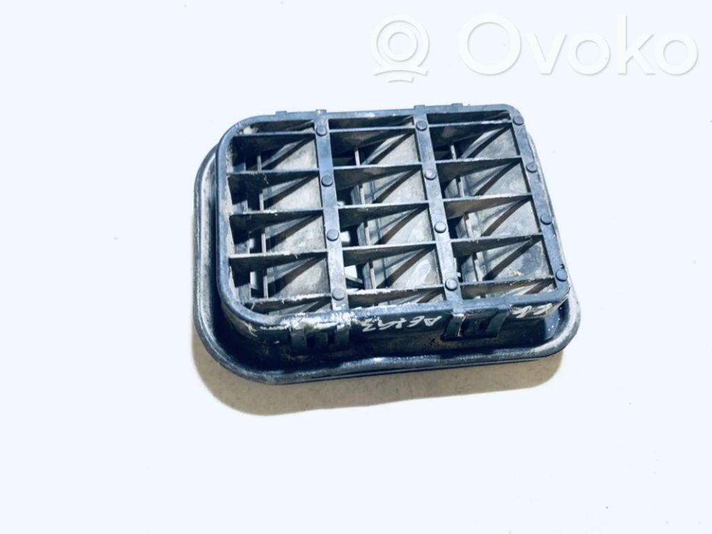 Volkswagen Golf IV Ilmanoton kanavan osa 
