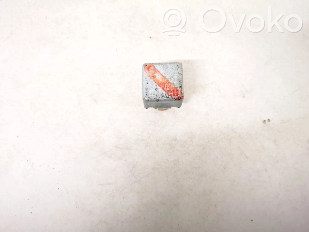 Otros relés   0332015011,0332015011