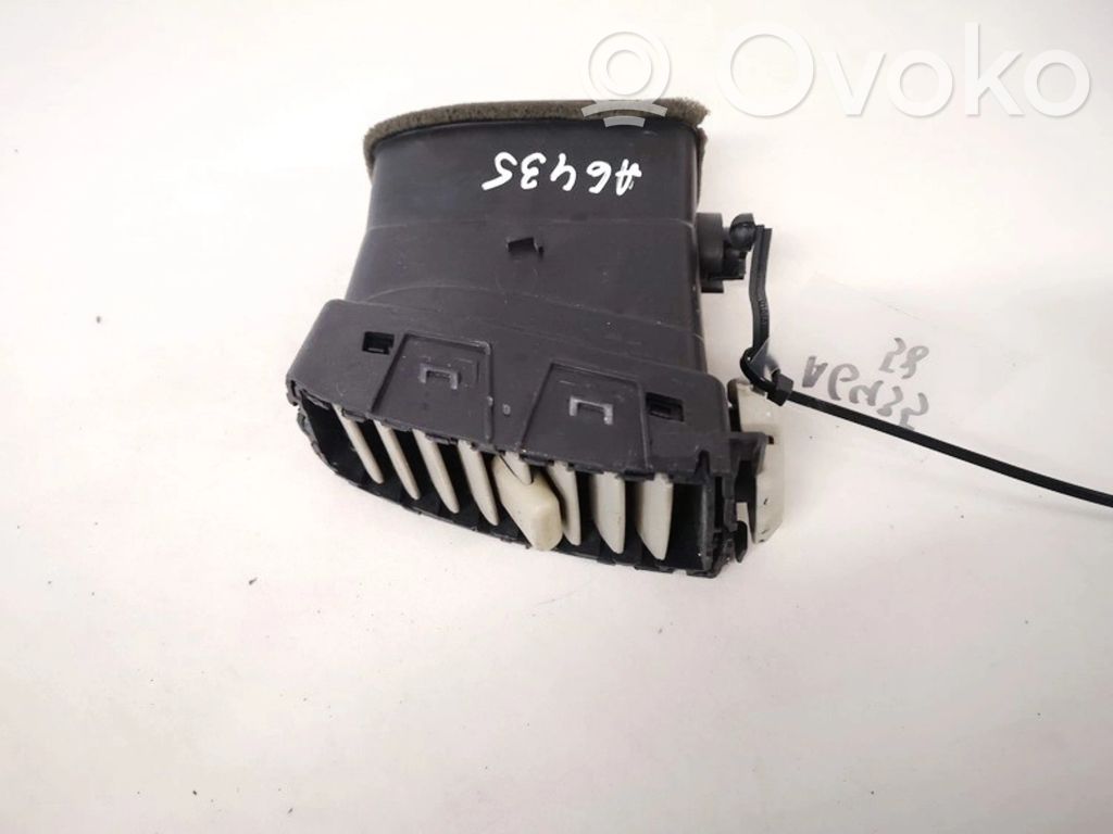 Nissan Micra Grilă ventilație centrală 