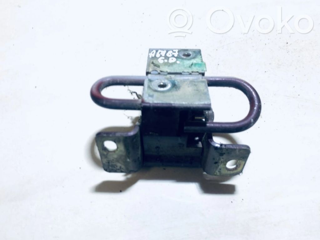 Audi A6 S6 C4 4A Cerniera inferiore della portiera posteriore 