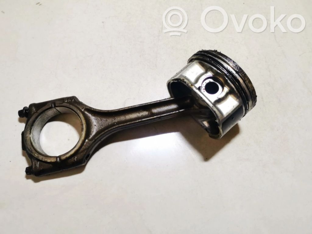 Audi A4 S4 B5 8D Pistone con biella 