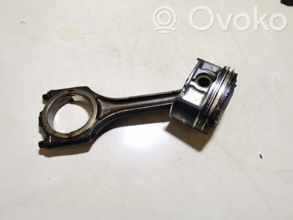 Audi A4 S4 B5 8D Kolben mit Pleuel 