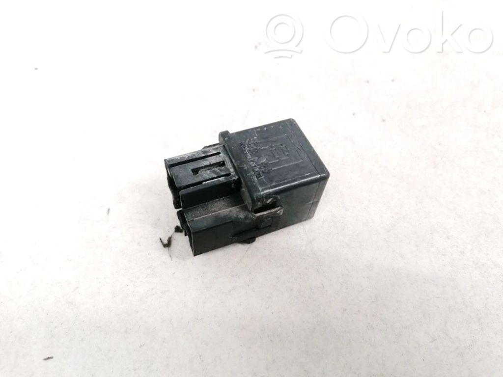 Muu rele   MB953381,V23134B52X240,MB953381,V23134B52X240