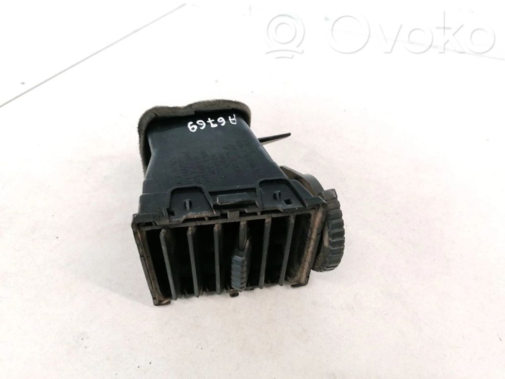 Nissan X-Trail T30 Grilă ventilație centrală
