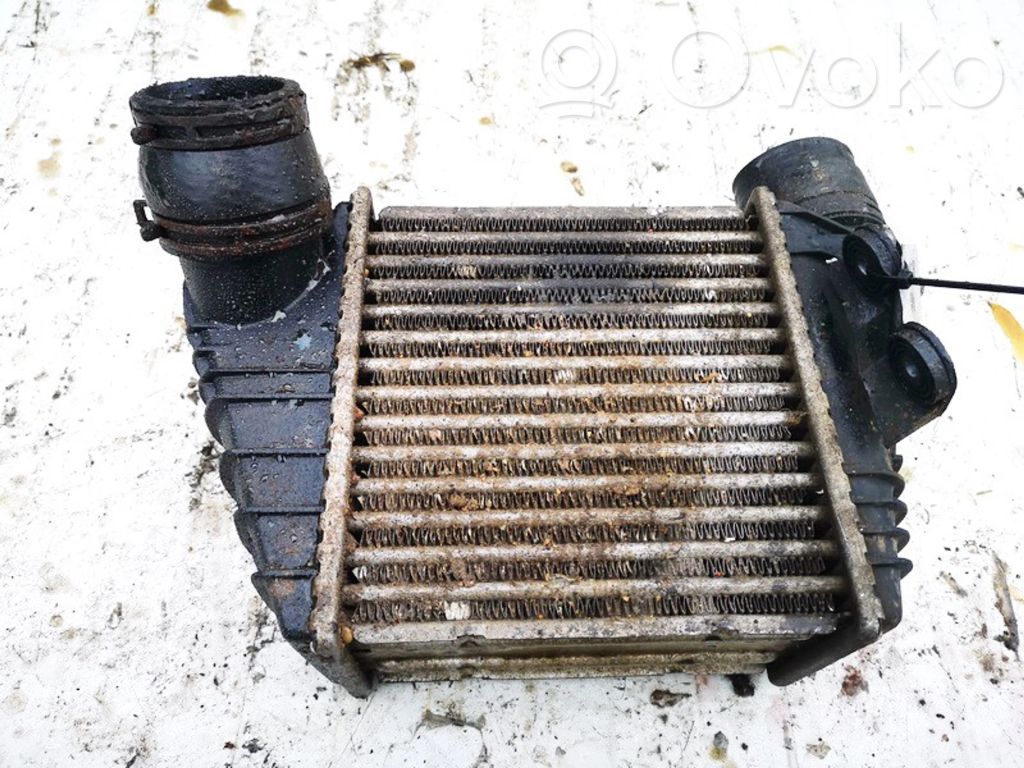 Volkswagen Golf IV Radiatore intercooler
