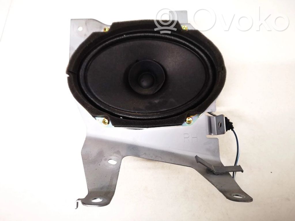 Altavoz de la puerta delantera   C24366960,C24366960