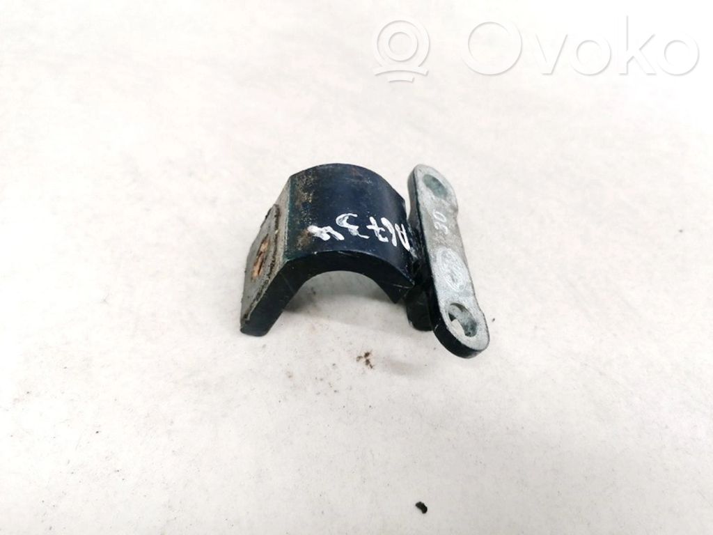 Skoda Roomster (5J) Zawias dolny drzwi tylnych 