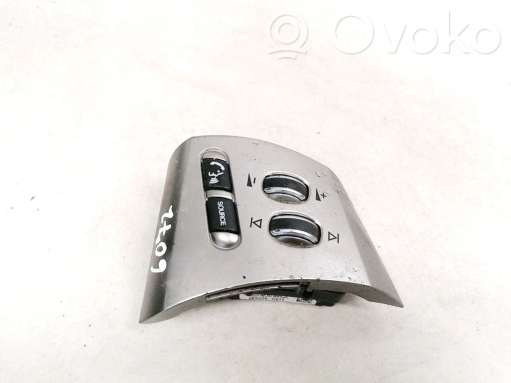 Jaguar XF Boutons / interrupteurs volant 