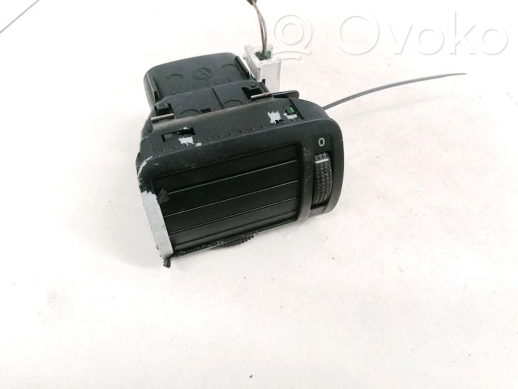 Volkswagen PASSAT B5 Grilă ventilație centrală 