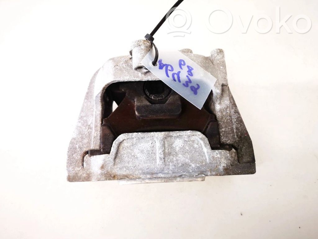 Volkswagen Golf V Suport tampon motor