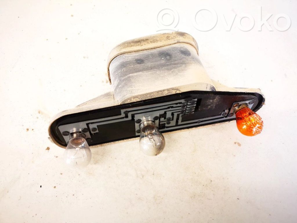 Porte ampoule de feu arrière