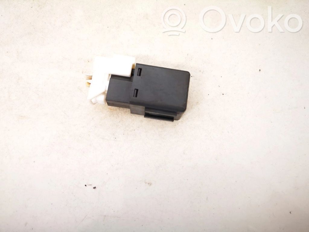 Nissan Almera N16 Alte relee 