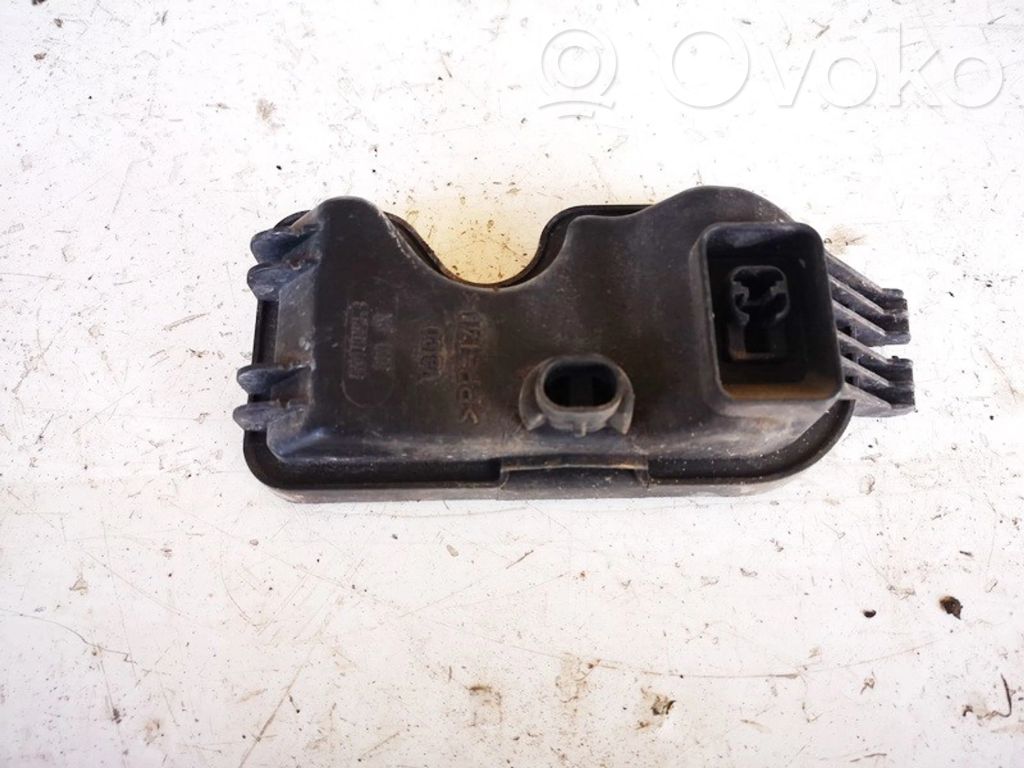 Osłona żarówki lampy przedniej   89100963,89100963