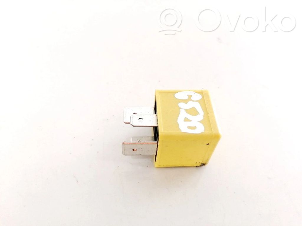 Otros relés   90226846,V23134J52X369,90226846,V23134J52X369