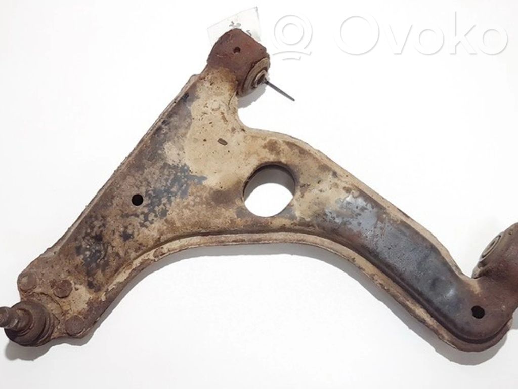 Opel Vectra B Braccio di controllo sospensione anteriore inferiore/braccio oscillante