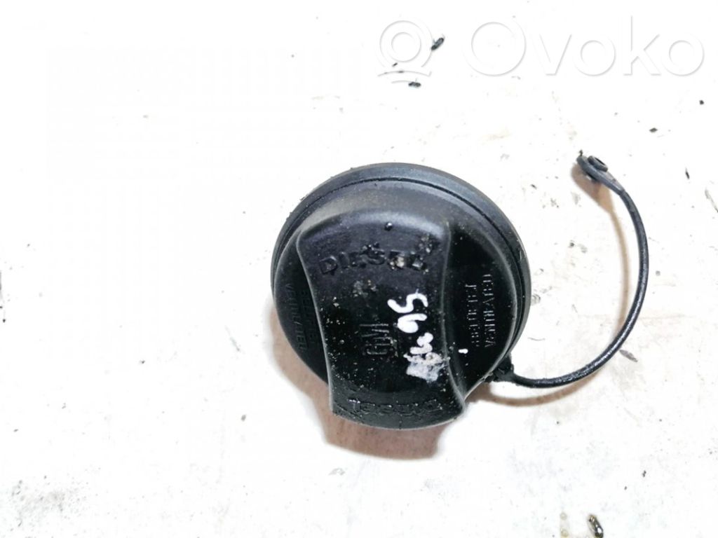 Opel Astra H Bouchon de réservoir essence 