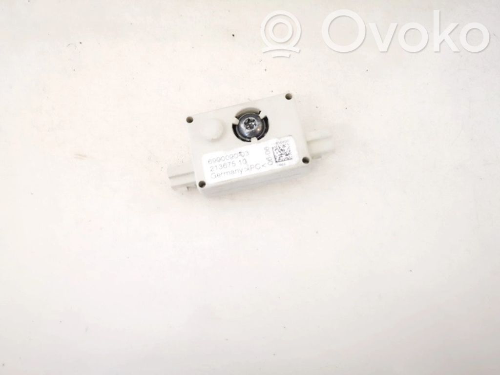 BMW 3 E90 E91 Antenna control unit 