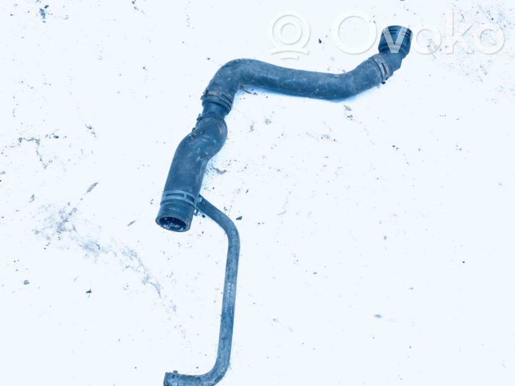 Volkswagen Golf IV Tubo flessibile del liquido di raffreddamento del motore