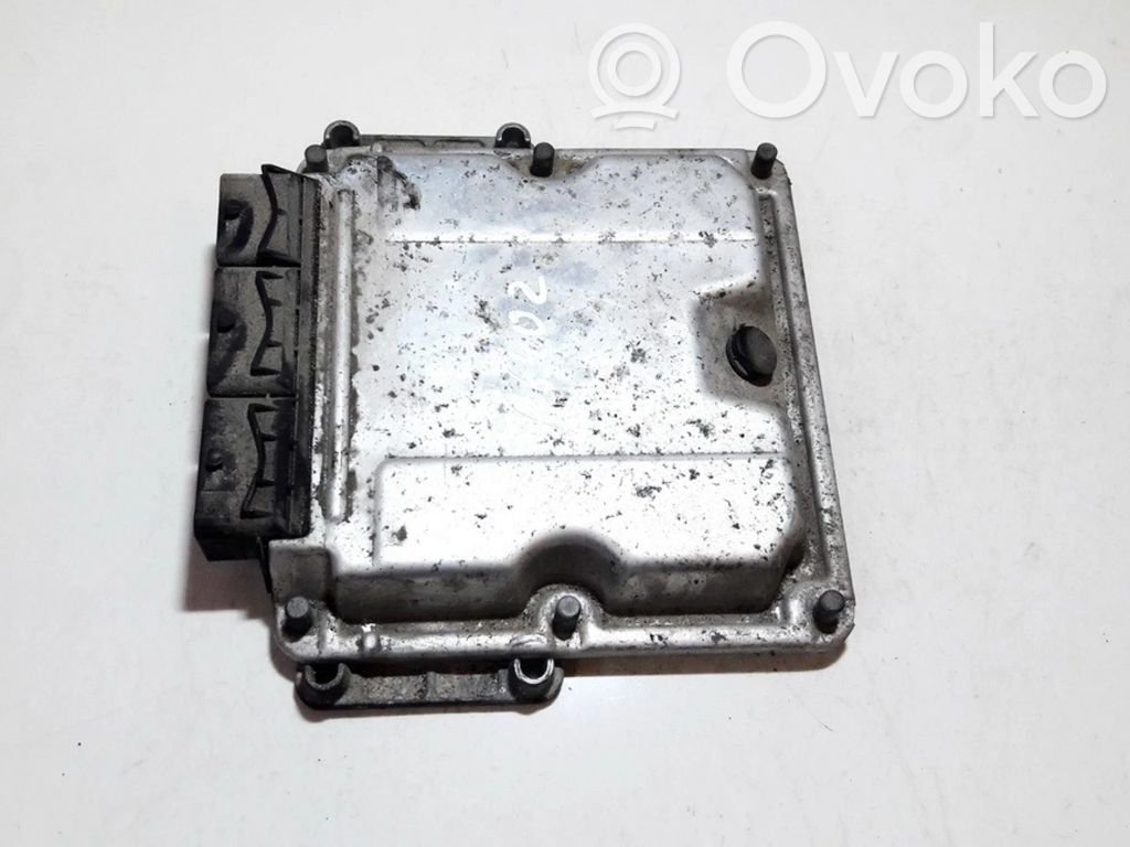 Engine control unit/module   0281010556,8200153946,020226,0281010556,1265106181,2822611541077,28SA5455,8200095416,8200153946