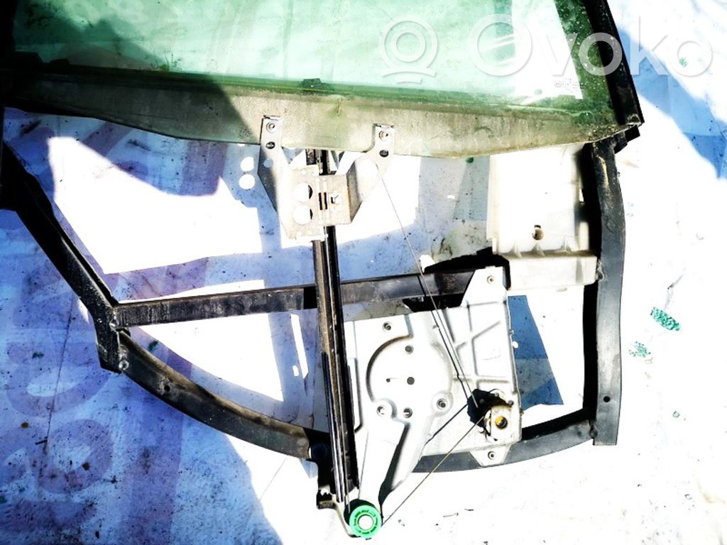 Audi A4 S4 B5 8D Regulador con motor de la ventanilla de la puerta corredera