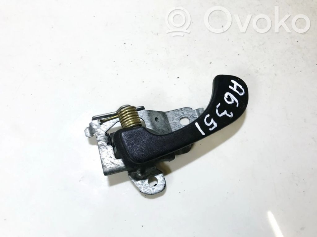 Mitsubishi Carisma Manecilla interna puerta delantera 