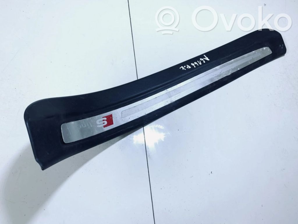 Audi Q7 4L Copertura del rivestimento del sottoporta anteriore