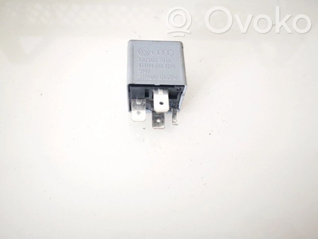 Altri relè   1J0906381A,V23134B52X396,1J0906381A,V23134B52X396
